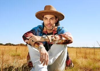 Niko Moon: Country Star’s Charity Hoodie Delivers Powerful Message of Hope