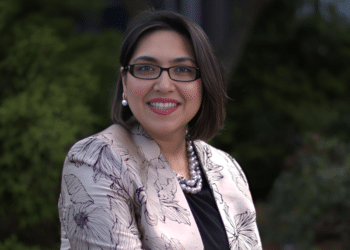 Choosing the Right US Immigration Attorney by Pooja Mehta
