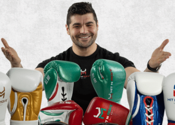 Hit N Move Agility Gloves: Built for Aggression