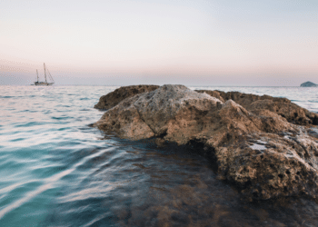 Spain or Argentina? Tips for Your Next Summer Destination