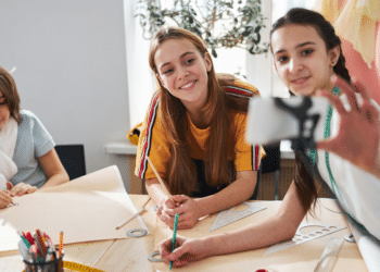 Engaging Gen Z: How Influencers Are Capturing the Attention of the Next Generation