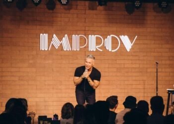 How This Stand-Up Comic Makes Employee Training Actually Fun and Effective