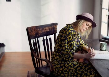 Christina Alva's Approach to Transforming Aspiring Authors in 90 Days