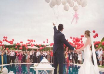 Celebrate National Wedding Planning Day with the Savvy Weddings® Community