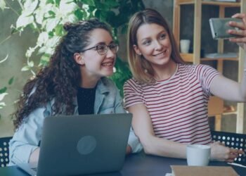 How Influencers Are Helping Small Businesses Thrive on Social Media