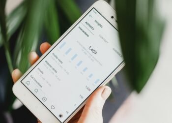 The Rise of Micro-Influencers: Exploring Why Brands Are Increasingly Investing in Smaller Creators