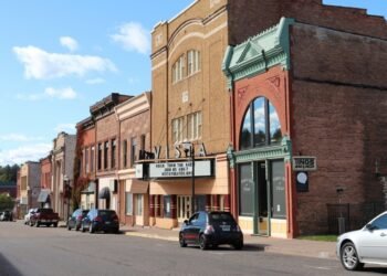 Community Engagement and Cultural Roots The Local Impact of Jimmy’s Old Town Tavern in Herndon, Virginia