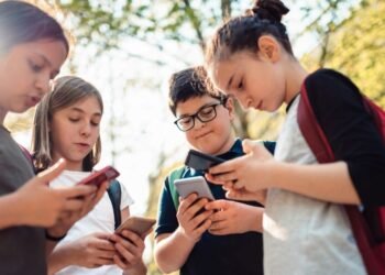 Influencer Ads and Kids Lawmakers Push for Clearer Labels in Social Media