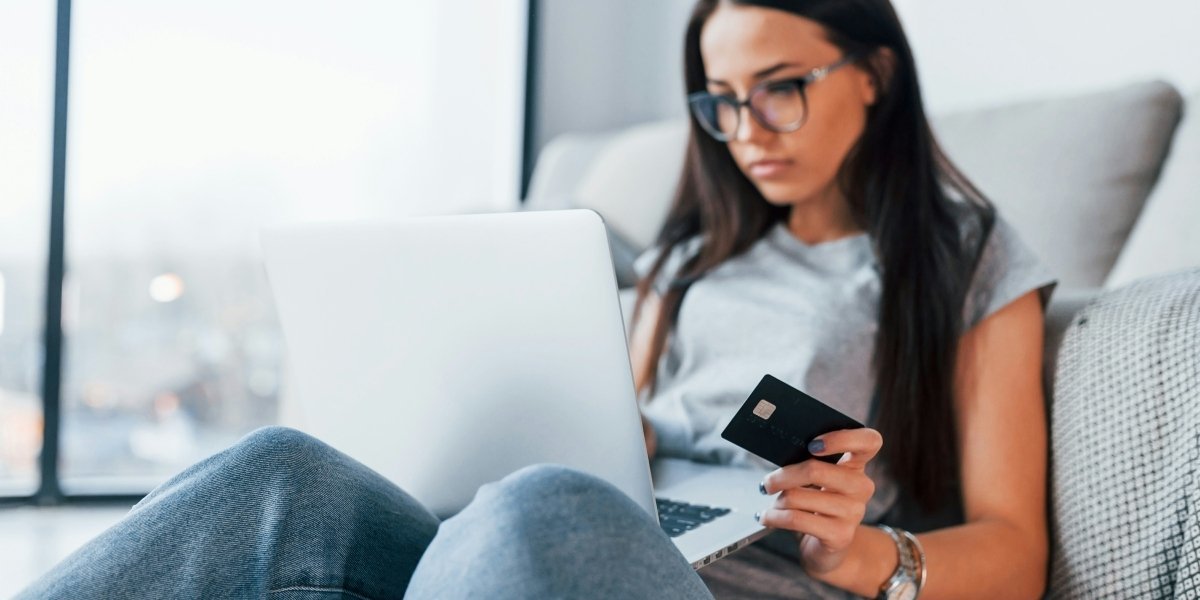 Smart Splurges and Savvy Savings The Influencer's Guide to Spending