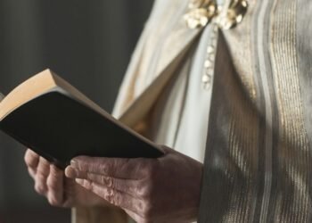 Influencer Priest Leaves Ministry, Fans React Across Socials