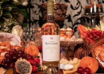 Housewarming Wine Gift Basket: A Great Way to Celebrate a New Home