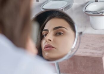 SWAN Beauty AI Mirror Goes Viral on TikTok