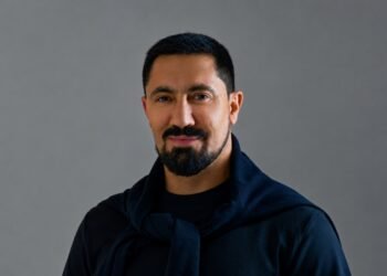 Dr. Vardan Khachatrian on Aesthetic Trends and the Ultra-Thin Seam™