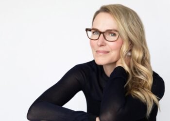 Q&A With Dr. Sarah Daccarett on Oestra and Vaginal Delivery Science