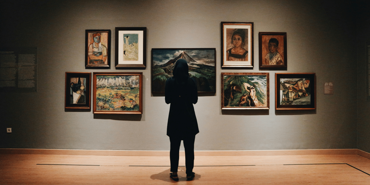 Art Gallery for Promoting Advertising and Marketing Artists