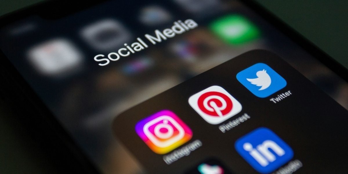 Instagram Tightens Rules for AI-Generated Profiles