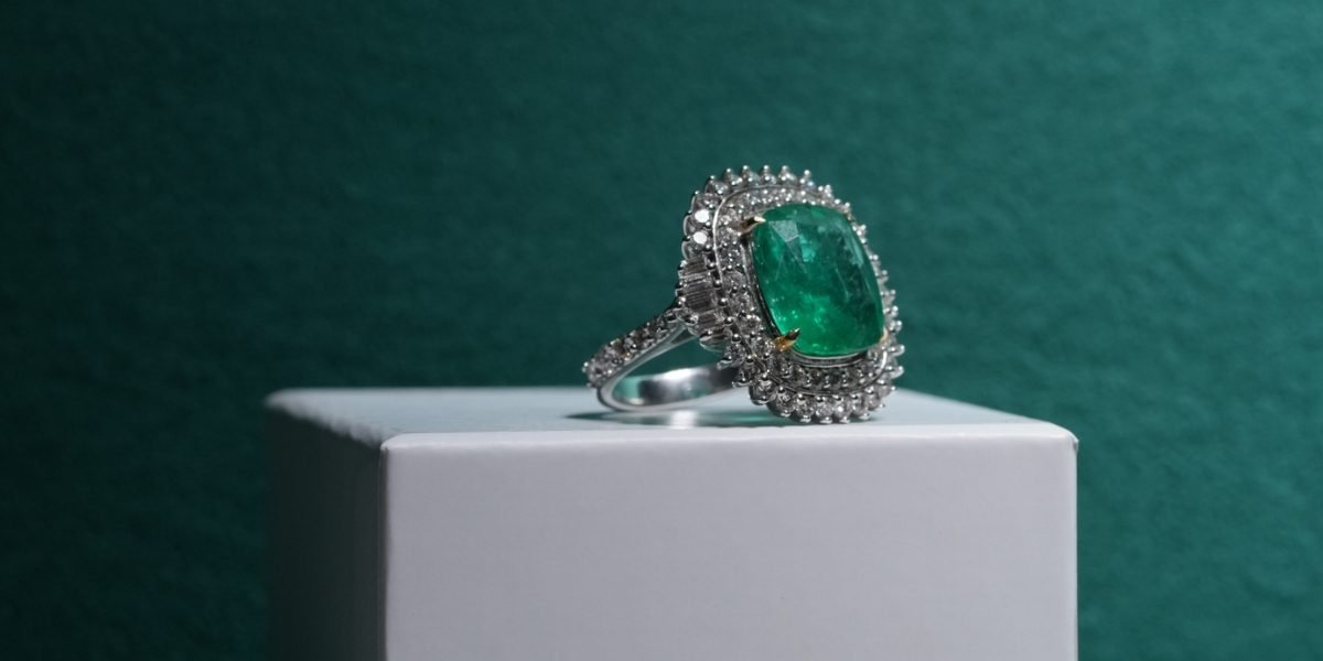 Curated Fine Jewelry and The Art of Layering Without Overdoing It
